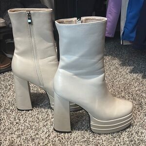 Princess Polly Cream Platform Ankle Boots